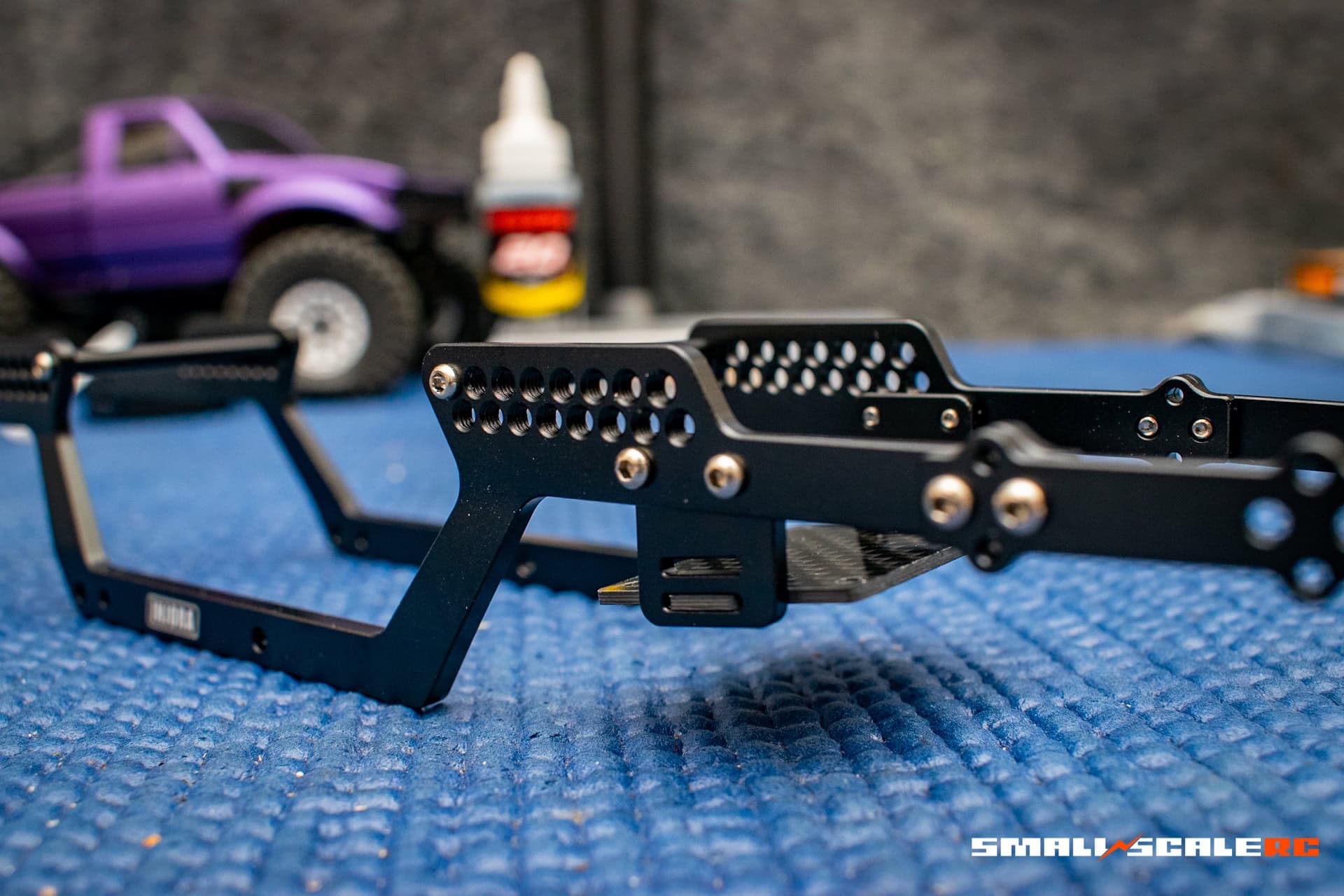 Hot Racing TRXF100LC01 Aluminum LCG Battery Mount Kit For Traxxas TRX-4 – Low Center Of Gravity, Hot Color Finish