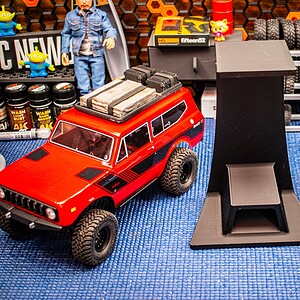Double-Decker Display Stand for 1/24 & 1/18 R/C Crawlers.